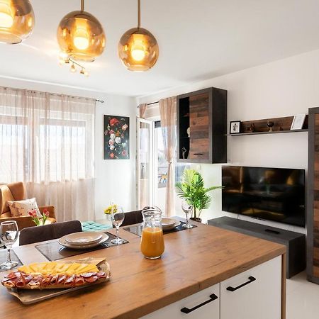 Sunny Island Apartment Трогір Екстер'єр фото