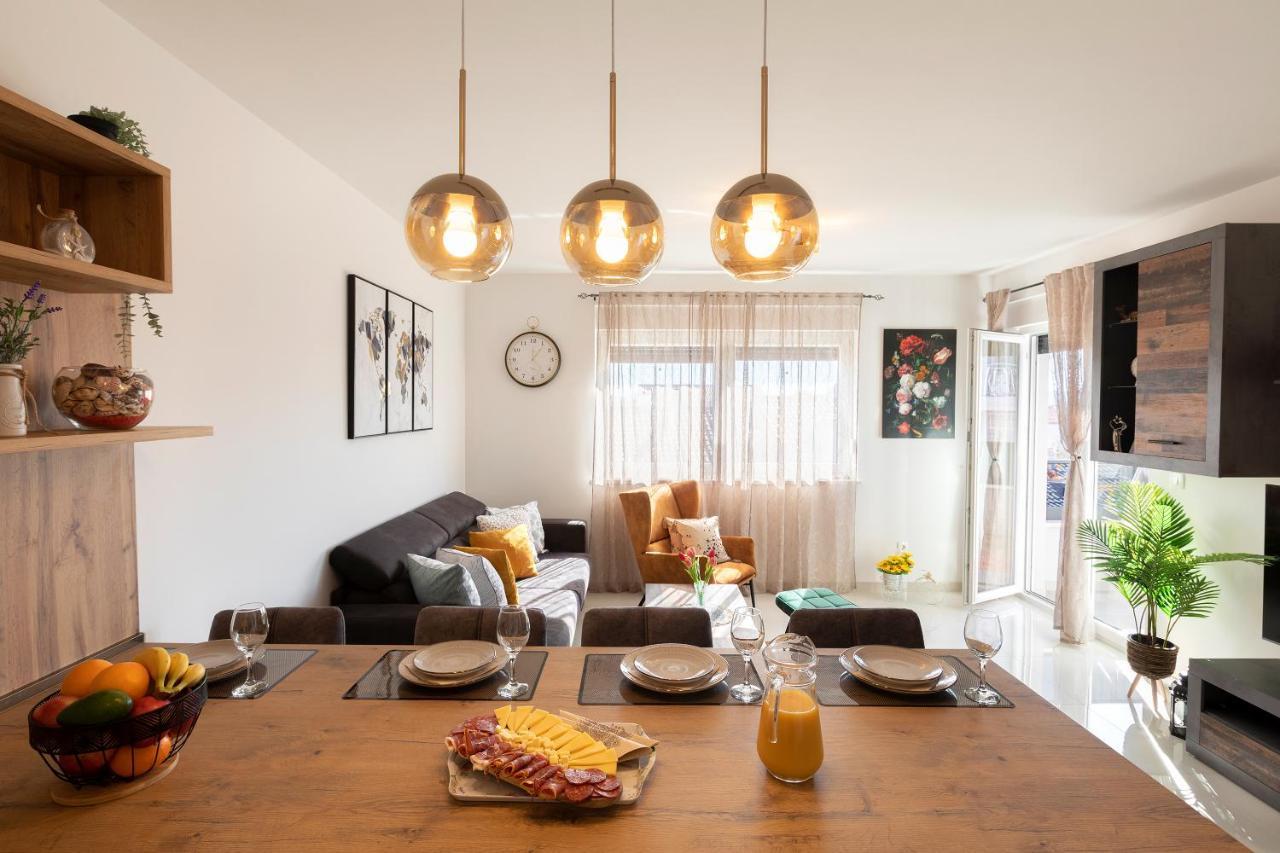 Sunny Island Apartment Трогір Екстер'єр фото