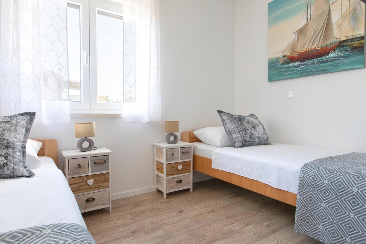 Sunny Island Apartment Трогір Екстер'єр фото