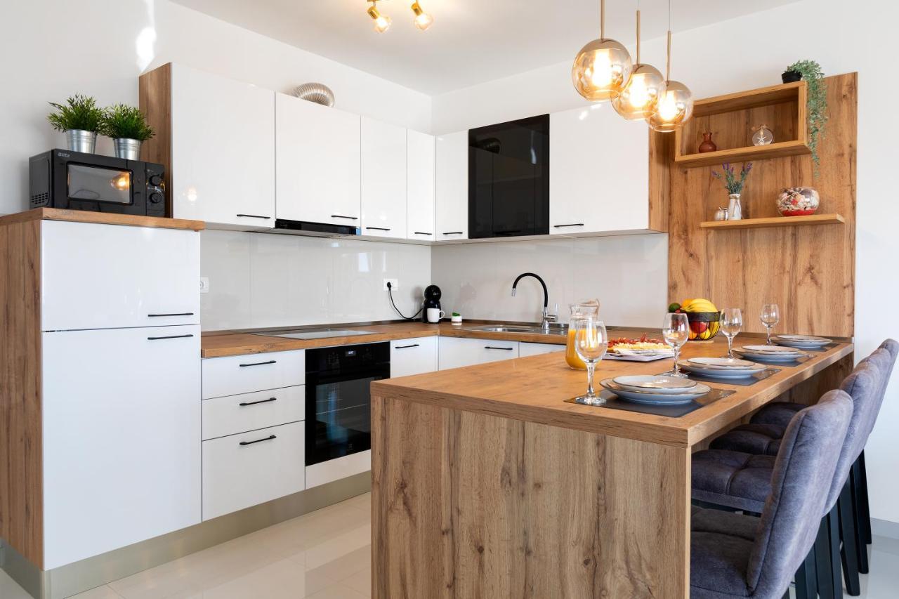Sunny Island Apartment Трогір Екстер'єр фото